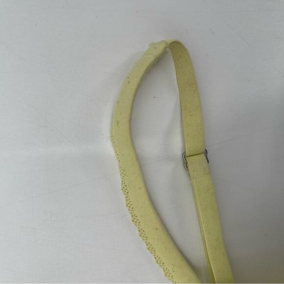 VICTORIA’S SECRET Bra Size 32D Body By Victoria Lined Demi Lace Yellow Lingerie - Picture 12 of 16